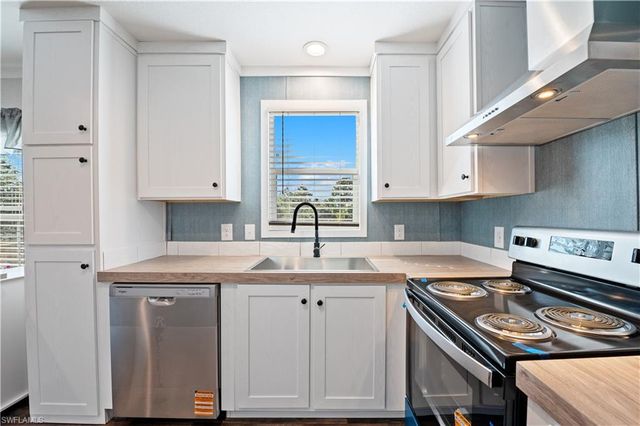 325 Sendero ST, Clewiston, FL 33440