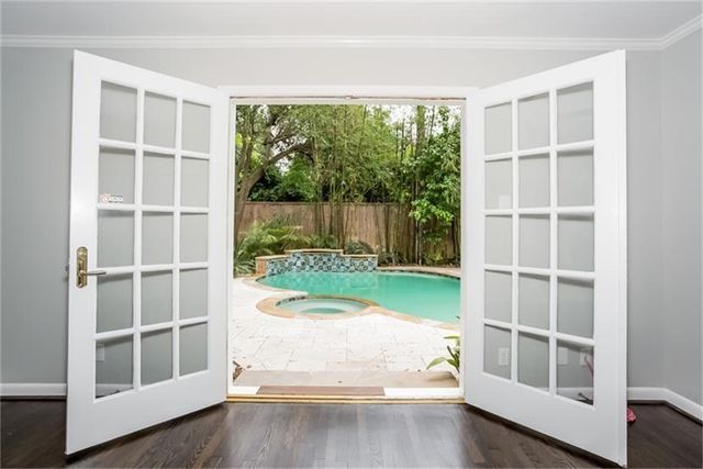 4503 Bryn Mawr Lane, Houston, TX 77027