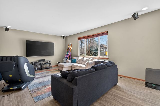 2993 Stirling Court, Montgomery, IL 60538