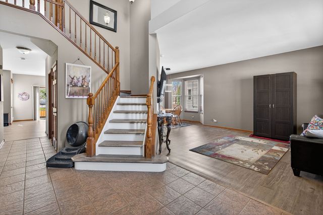 2993 Stirling Court, Montgomery, IL 60538