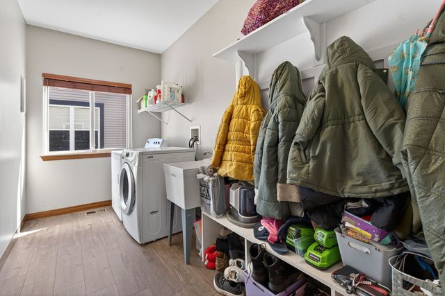 2993 Stirling Court, Montgomery, IL 60538