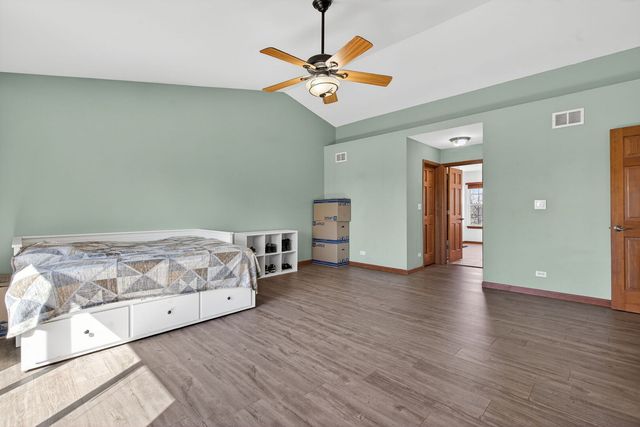 2993 Stirling Court, Montgomery, IL 60538