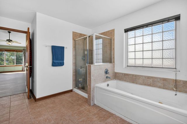 2993 Stirling Court, Montgomery, IL 60538