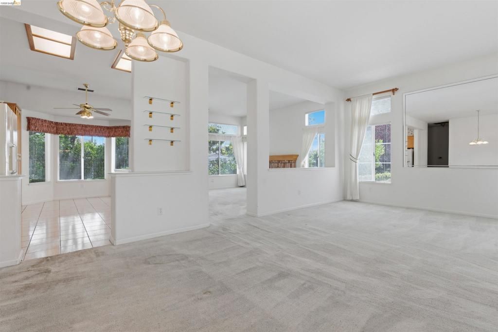 Image 12 of property listing at 362 Ruby Terrace, Brentwood, CA 94513