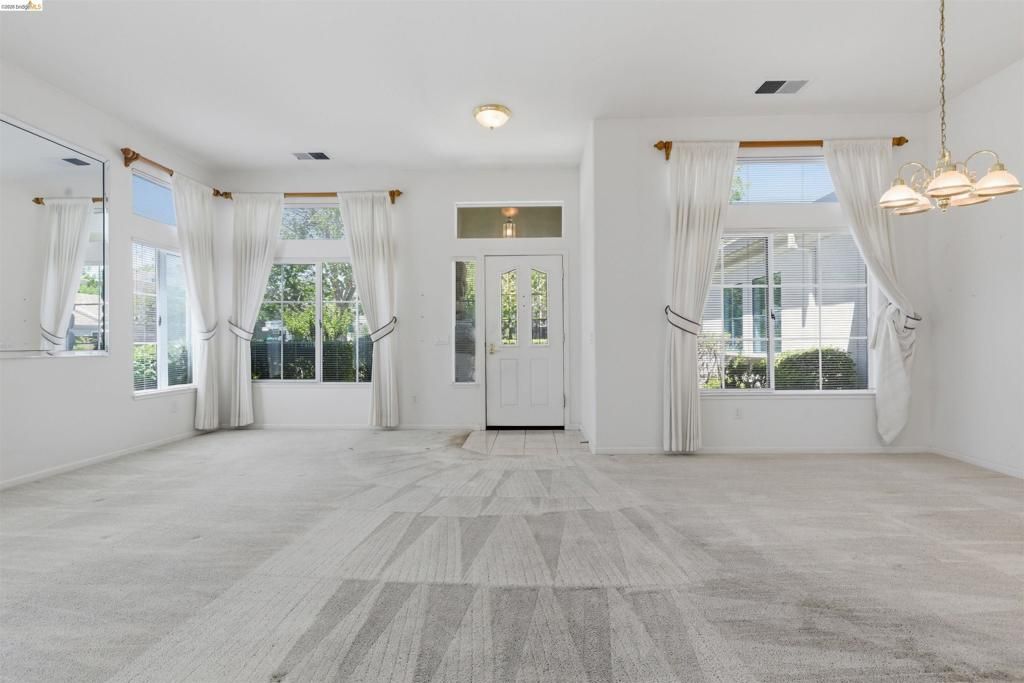 Image 13 of property listing at 362 Ruby Terrace, Brentwood, CA 94513