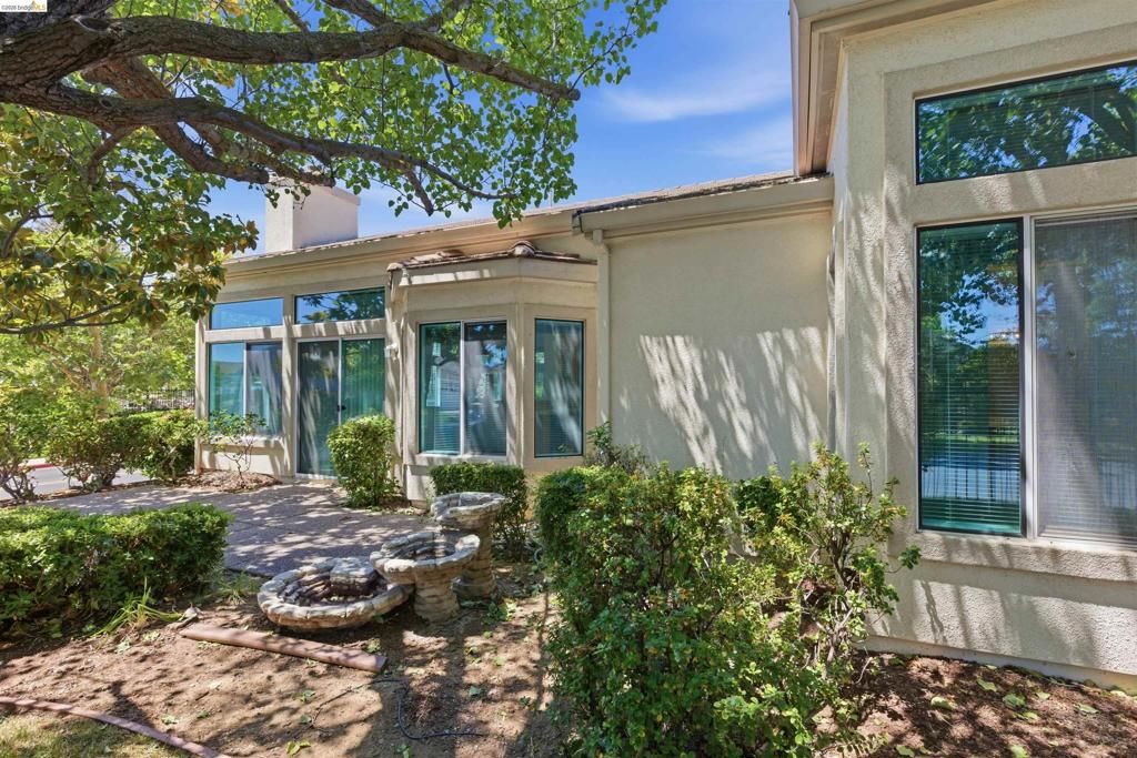 Image 5 of property listing at 362 Ruby Terrace, Brentwood, CA 94513