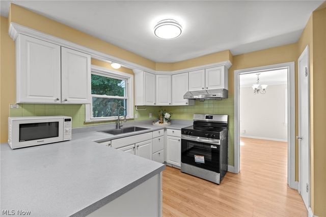 2127 Lyndway Road, Beachwood, OH 44122