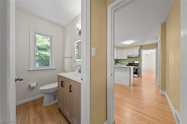 2127 Lyndway Road, Beachwood, OH 44122