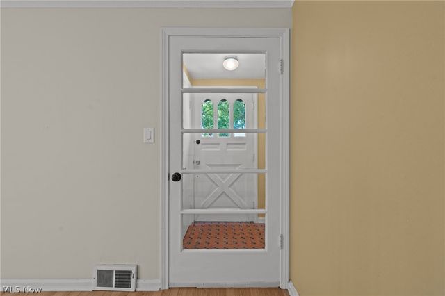 2127 Lyndway Road, Beachwood, OH 44122