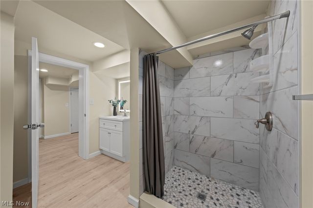2127 Lyndway Road, Beachwood, OH 44122