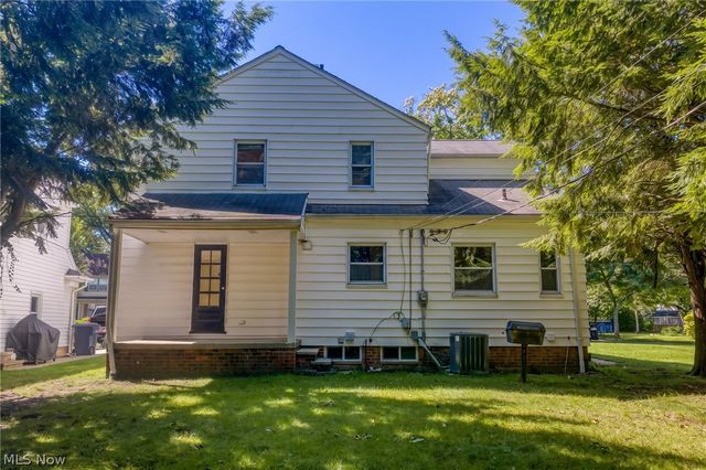 2127 Lyndway Road, Beachwood, OH 44122