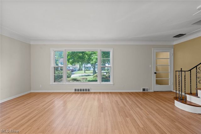 2127 Lyndway Road, Beachwood, OH 44122