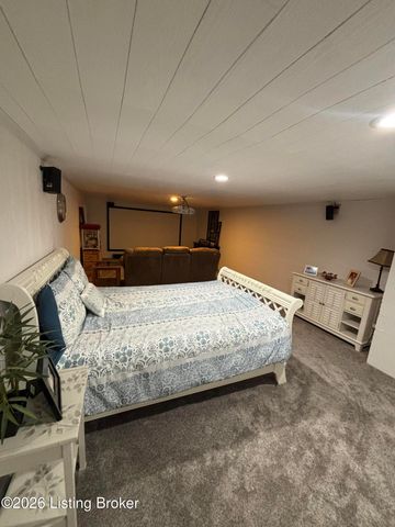 10911 Falkirk Rd, Louisville, KY 40243