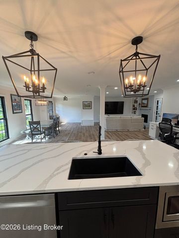 10911 Falkirk Rd, Louisville, KY 40243
