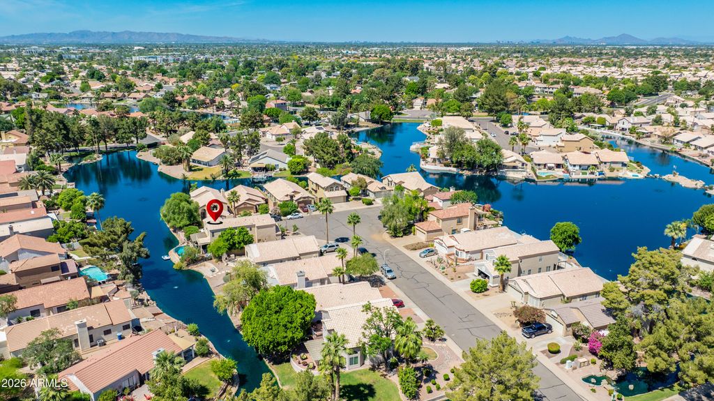 Image 100 of property listing at 1753 E BOSTON Circle, Chandler, AZ 85225