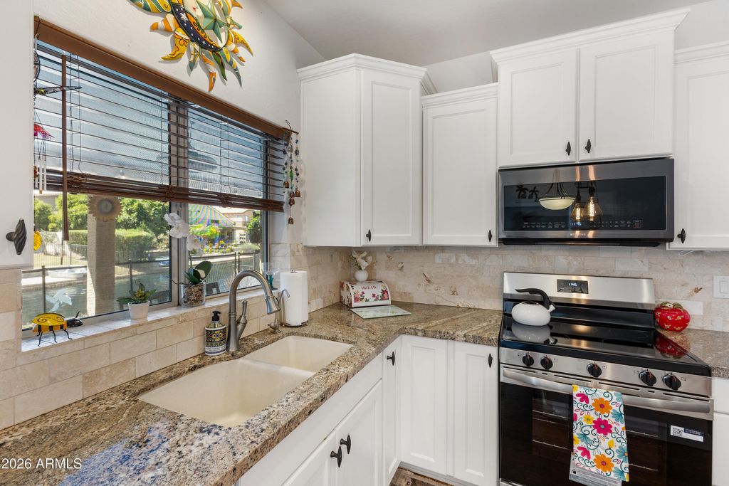 Image 24 of property listing at 1753 E BOSTON Circle, Chandler, AZ 85225