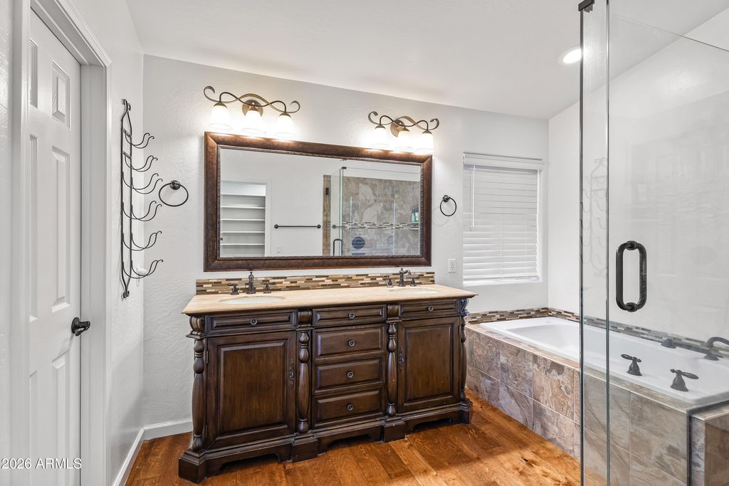 Image 40 of property listing at 1753 E BOSTON Circle, Chandler, AZ 85225