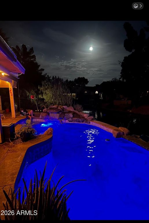 Image 8 of property listing at 1753 E BOSTON Circle, Chandler, AZ 85225