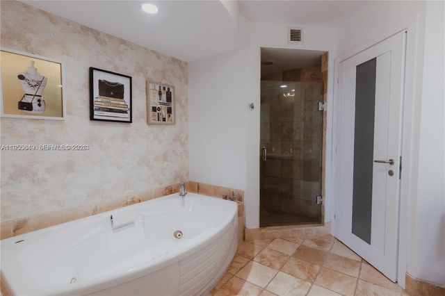 18201 Collins Ave 1507, Sunny Isles Beach, FL 33160