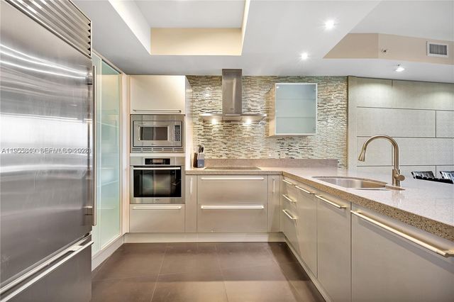 18201 Collins Ave 1507, Sunny Isles Beach, FL 33160