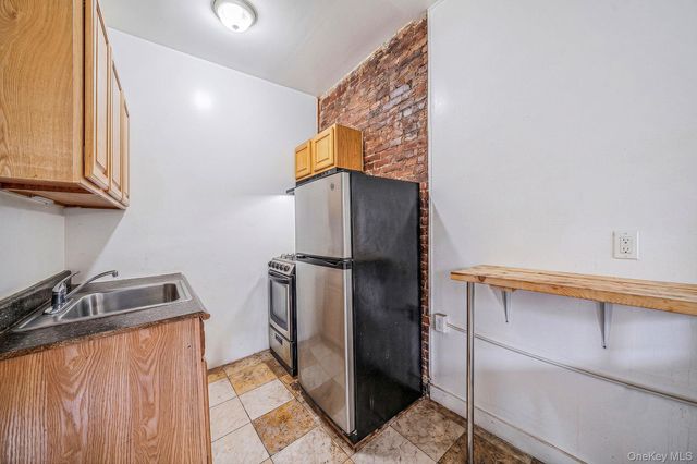 571 Macon Street, Brooklyn, NY 11233