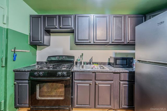 571 Macon Street, Brooklyn, NY 11233