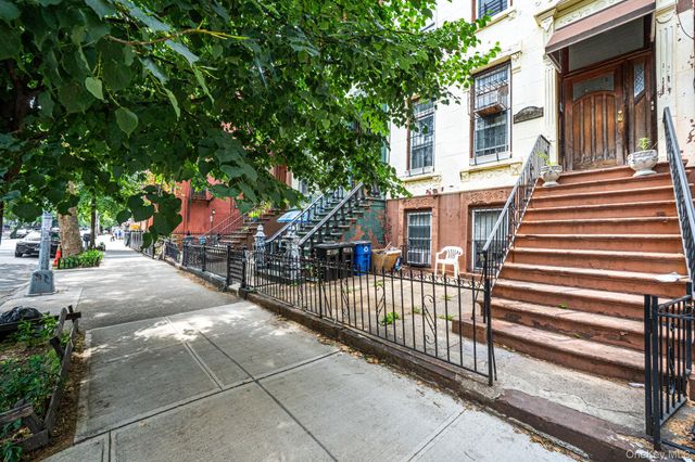 571 Macon Street, Brooklyn, NY 11233