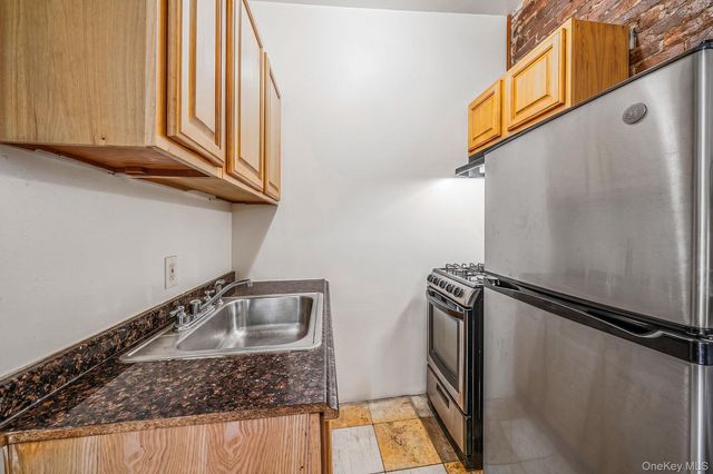 571 Macon Street, Brooklyn, NY 11233