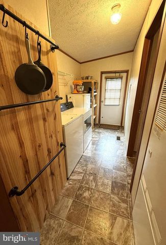 51 HELENA LN, Carlisle, PA 17015