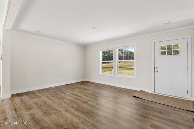 338 Greenbriar Rd, Sweetwater, TN 37874