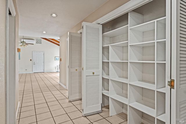 84 School St, Willits, CA 95490