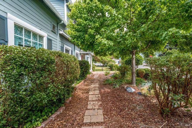 84 School St, Willits, CA 95490