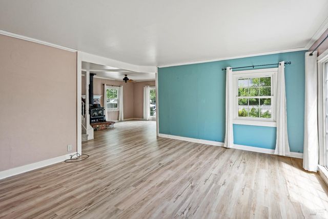 84 School St, Willits, CA 95490