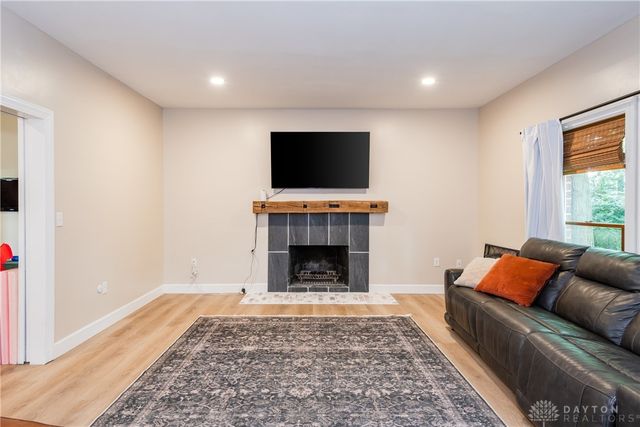 4341 Lone Wolf Avenue, Springfield, OH 45502