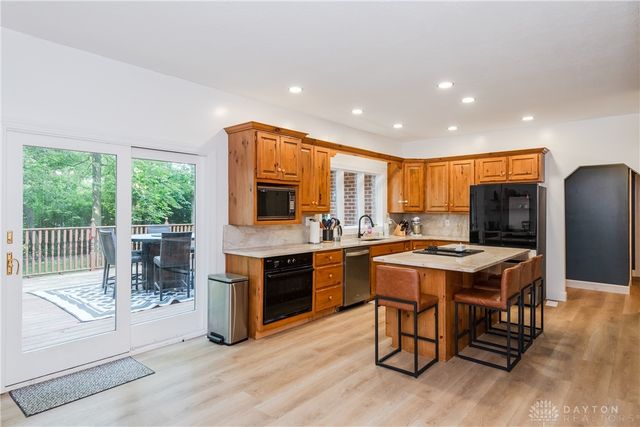 4341 Lone Wolf Avenue, Springfield, OH 45502