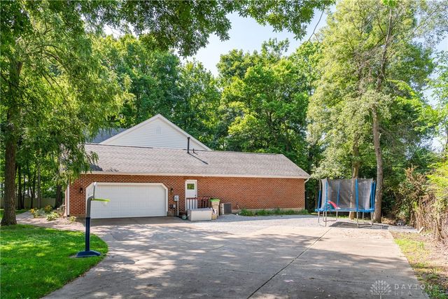 4341 Lone Wolf Avenue, Springfield, OH 45502