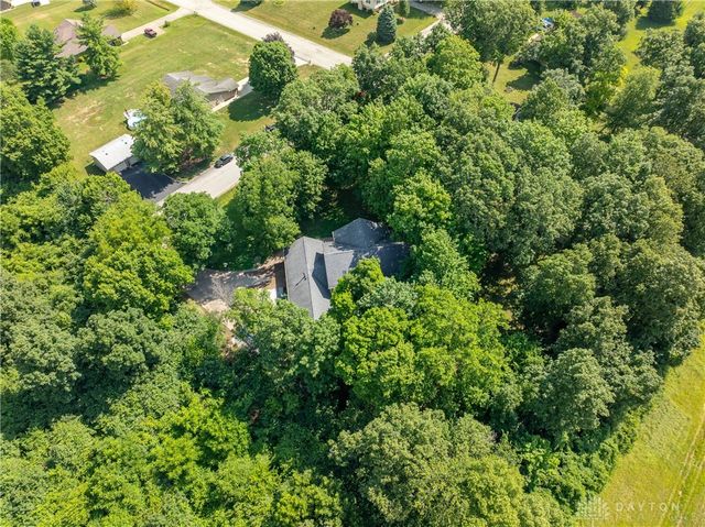 4341 Lone Wolf Avenue, Springfield, OH 45502