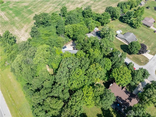 4341 Lone Wolf Avenue, Springfield, OH 45502