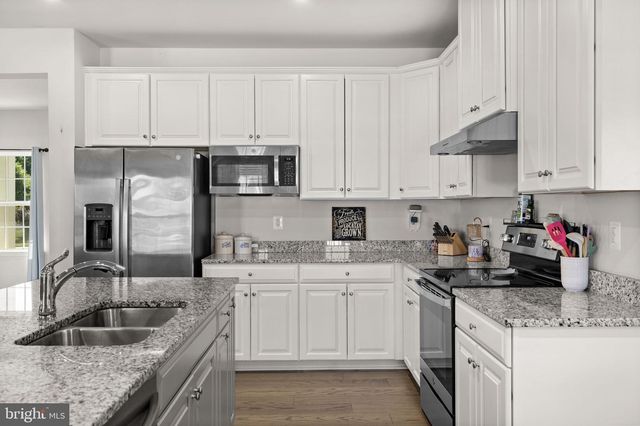 8402 CHISWELL CT, Spotsylvania, VA 22551