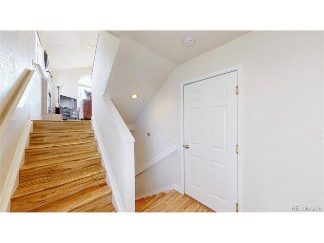 533 Canyon View Dr, Golden, CO 80403