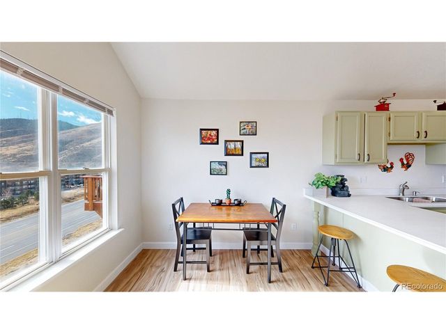 533 Canyon View Dr, Golden, CO 80403