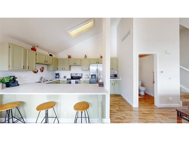 533 Canyon View Dr, Golden, CO 80403