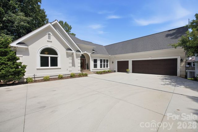 19318 Mary Ardrey Circle, Cornelius, NC 28031