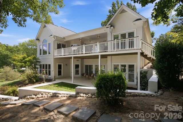 19318 Mary Ardrey Circle, Cornelius, NC 28031