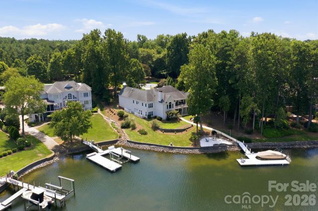 19318 Mary Ardrey Circle, Cornelius, NC 28031