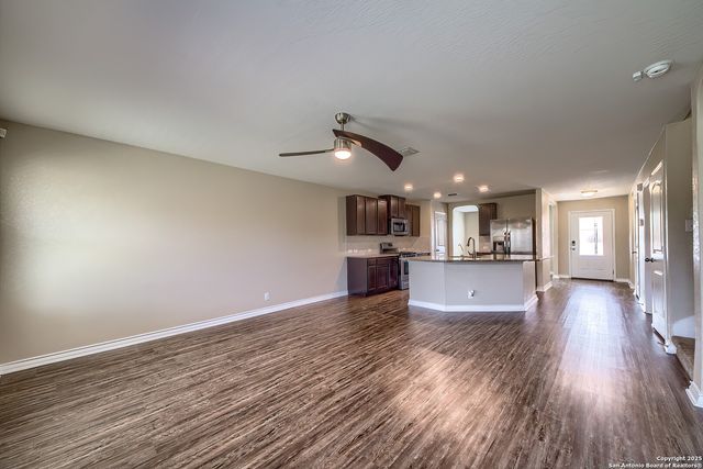 815 RED CROSSBILL, San Antonio, TX 78253