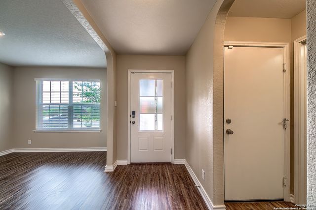815 RED CROSSBILL, San Antonio, TX 78253