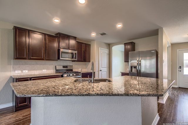 815 RED CROSSBILL, San Antonio, TX 78253