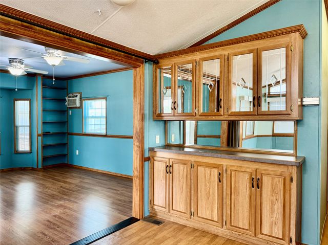 710 Brazos Harbor Circle, Granbury, TX 76048