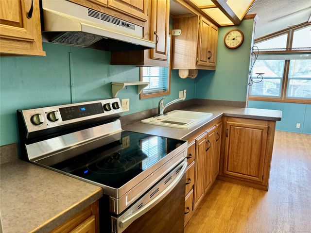 710 Brazos Harbor Circle, Granbury, TX 76048